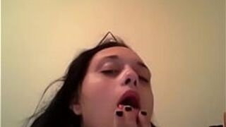 Very hot shows herself for the boyfriend - porn video