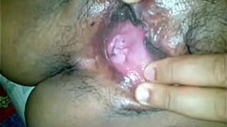 Indonesian mami show off wet pussy - porn video