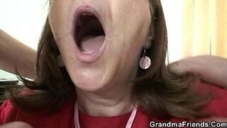 Old bitch takes two cocks in the office - porn video