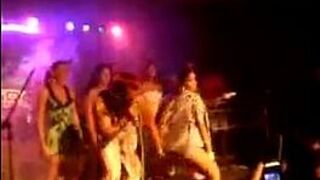 Shake your ass bitch - porn video