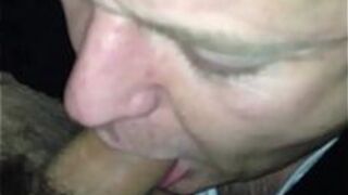 Man worshiping beautiful uncut cock - porn video